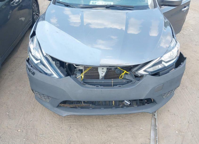 Photo 6 of 2018 Nissan Sentra SV (VIN 3N1AB7AP5JL650968)