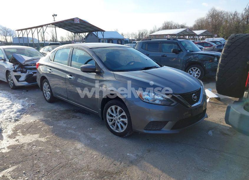 2018 Nissan Sentra SV (VIN 3N1AB7AP5JL655149) main photo