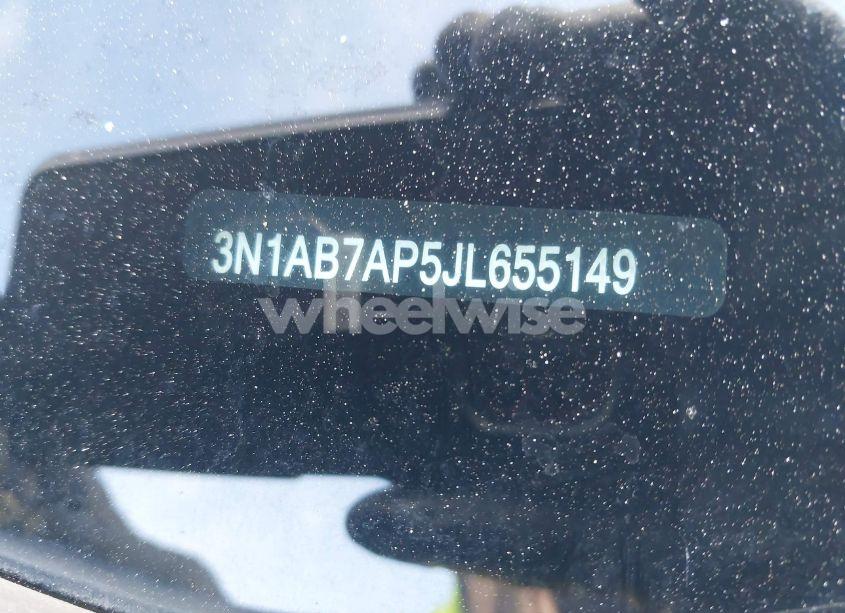 Photo 9 of 2018 Nissan Sentra SV (VIN 3N1AB7AP5JL655149)
