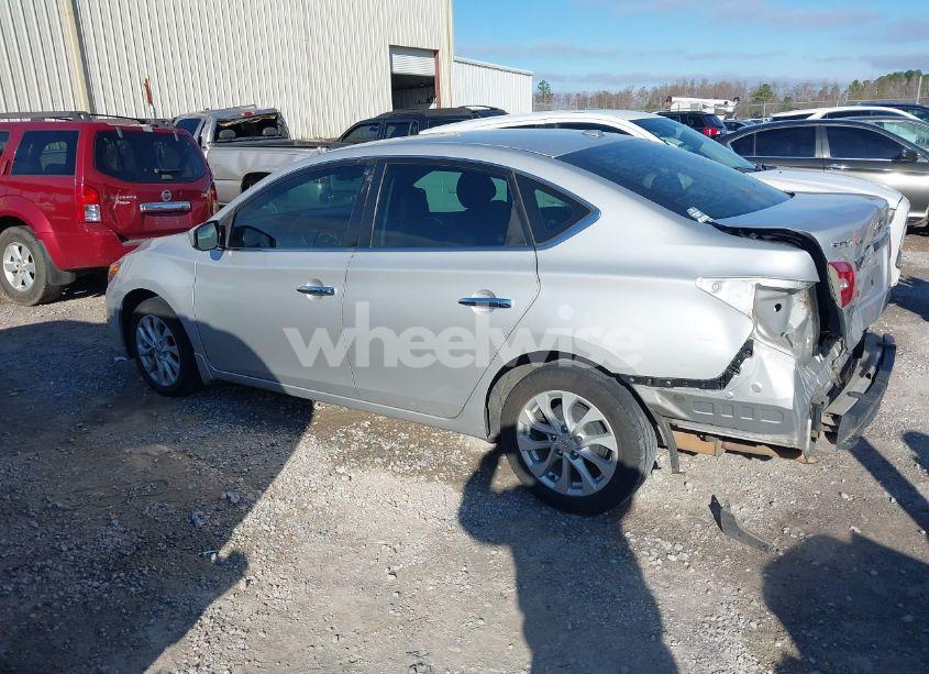 Photo 15 of 2018 Nissan Sentra SV (VIN 3N1AB7AP5JL659797)