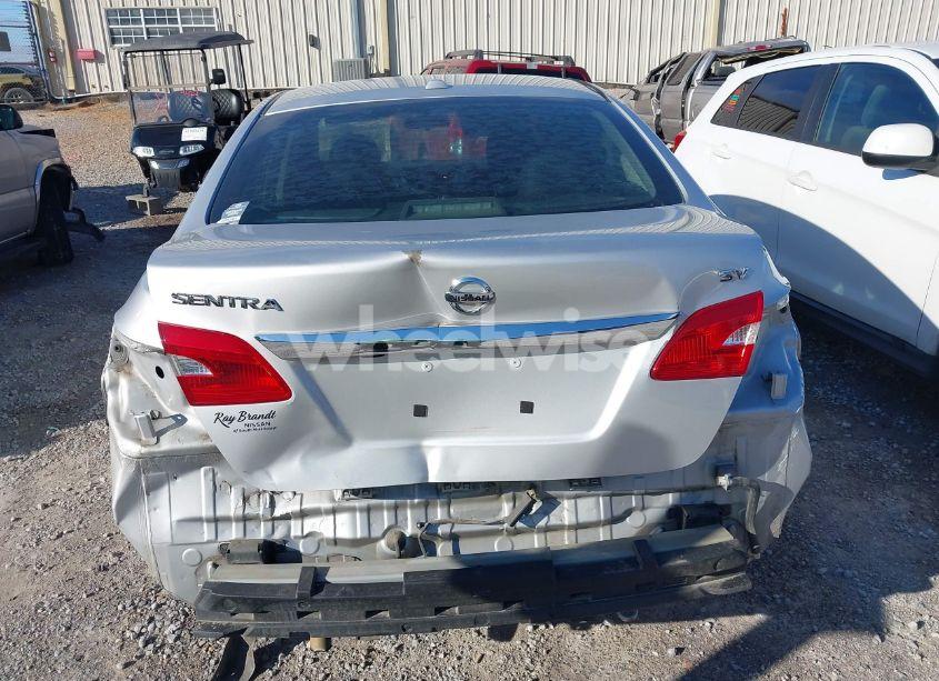 Photo 17 of 2018 Nissan Sentra SV (VIN 3N1AB7AP5JL659797)