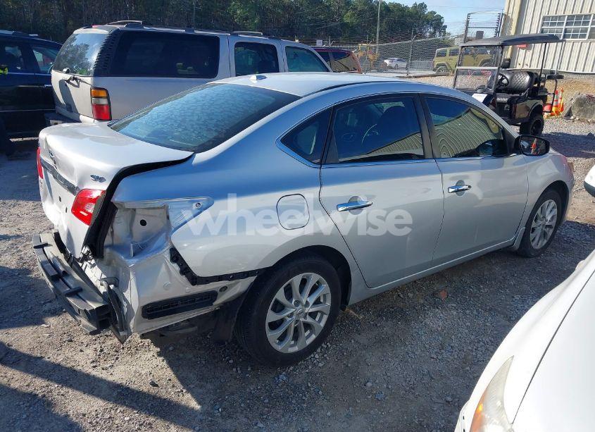 Photo 4 of 2018 Nissan Sentra SV (VIN 3N1AB7AP5JL659797)
