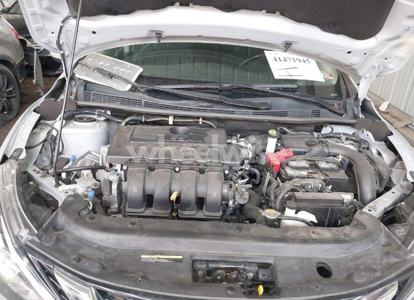 Photo 10 of 2018 Nissan Sentra SV (VIN 3N1AB7AP5JL660657)