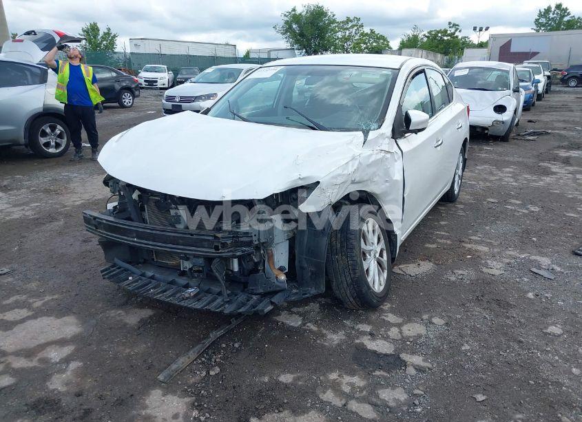 Photo 6 of 2018 Nissan Sentra SV (VIN 3N1AB7AP5JY205052)