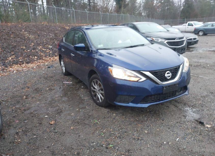2018 Nissan Sentra SV (VIN 3N1AB7AP5JY209215) main photo