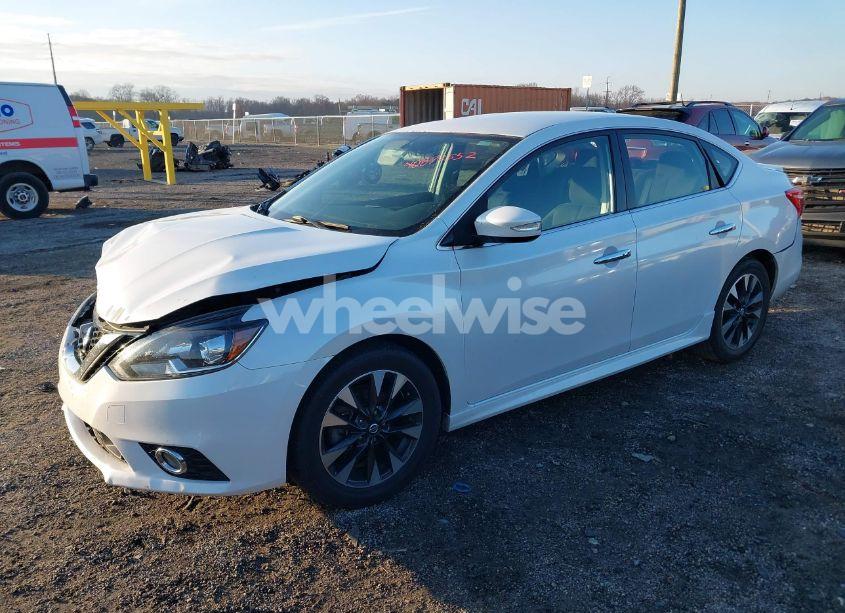 Photo 2 of 2018 Nissan Sentra SR (VIN 3N1AB7AP5JY212924)