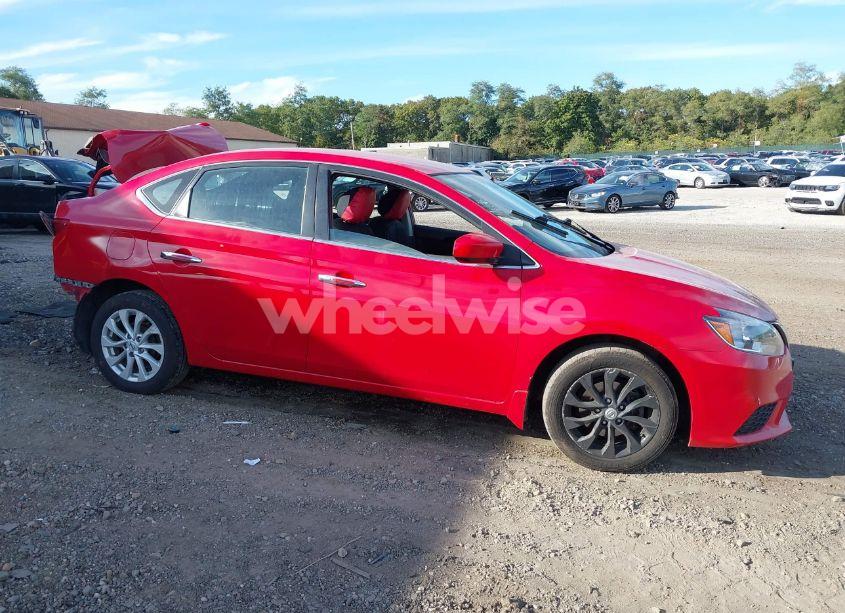 2018 Nissan Sentra SV (VIN 3N1AB7AP5JY219761) main photo