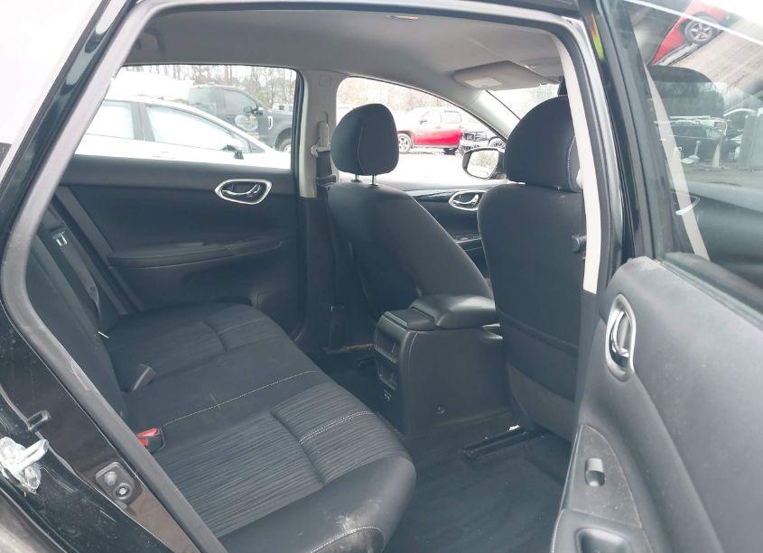 Photo 8 of 2018 Nissan Sentra SV (VIN 3N1AB7AP5JY223955)