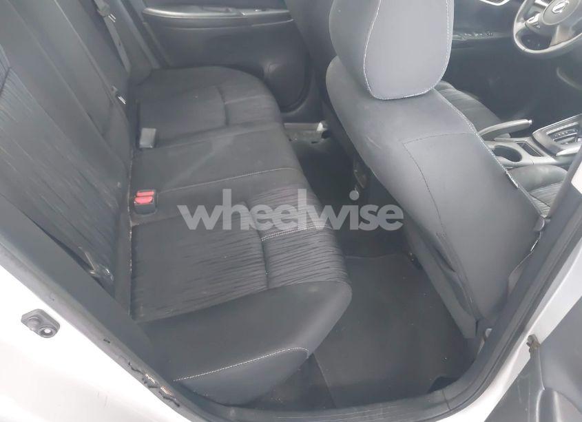 Photo 8 of 2018 Nissan Sentra SV (VIN 3N1AB7AP5JY225446)