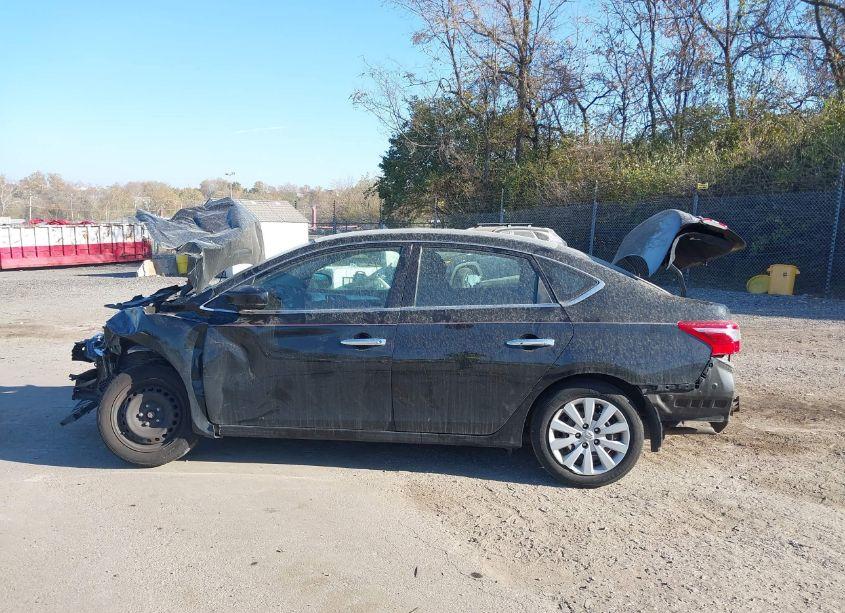 Photo 14 of 2018 Nissan Sentra S (VIN 3N1AB7AP5JY226449)