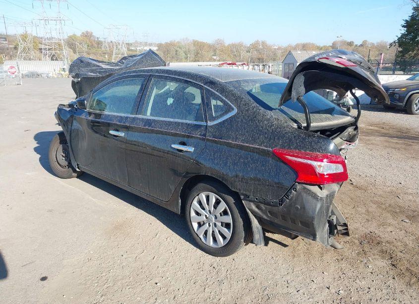 Photo 3 of 2018 Nissan Sentra S (VIN 3N1AB7AP5JY226449)