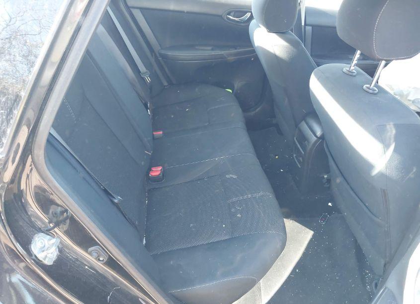 Photo 8 of 2018 Nissan Sentra S (VIN 3N1AB7AP5JY226449)