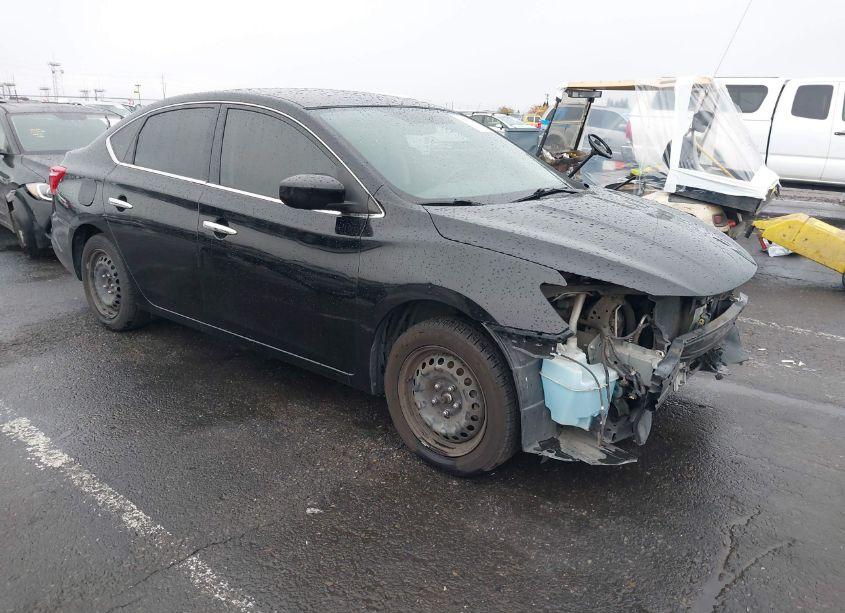 2018 Nissan Sentra S (VIN 3N1AB7AP5JY241341) main photo