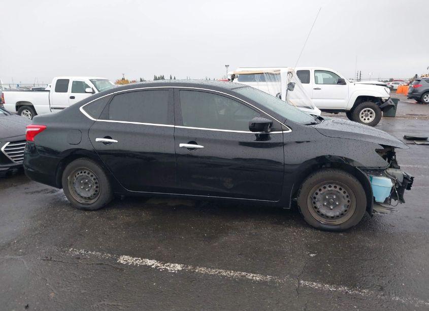 Photo 14 of 2018 Nissan Sentra S (VIN 3N1AB7AP5JY241341)