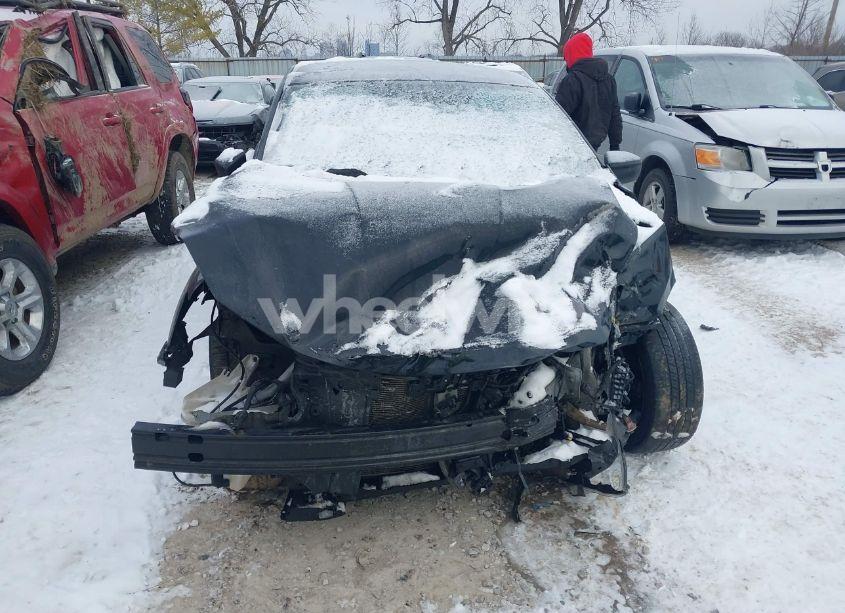 Photo 12 of 2018 Nissan Sentra S (VIN 3N1AB7AP5JY248774)