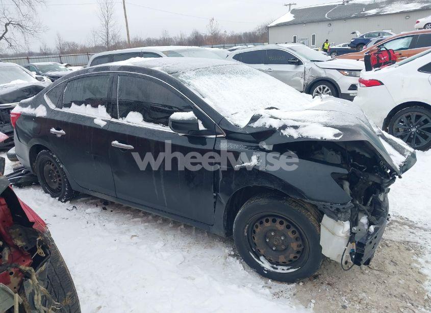 Photo 13 of 2018 Nissan Sentra S (VIN 3N1AB7AP5JY248774)