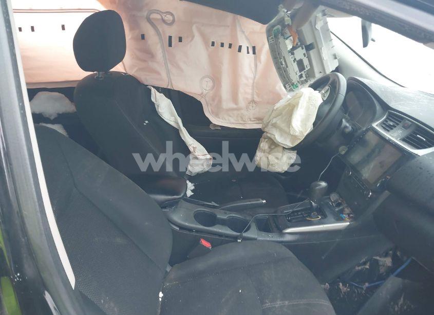 Photo 5 of 2018 Nissan Sentra S (VIN 3N1AB7AP5JY248774)