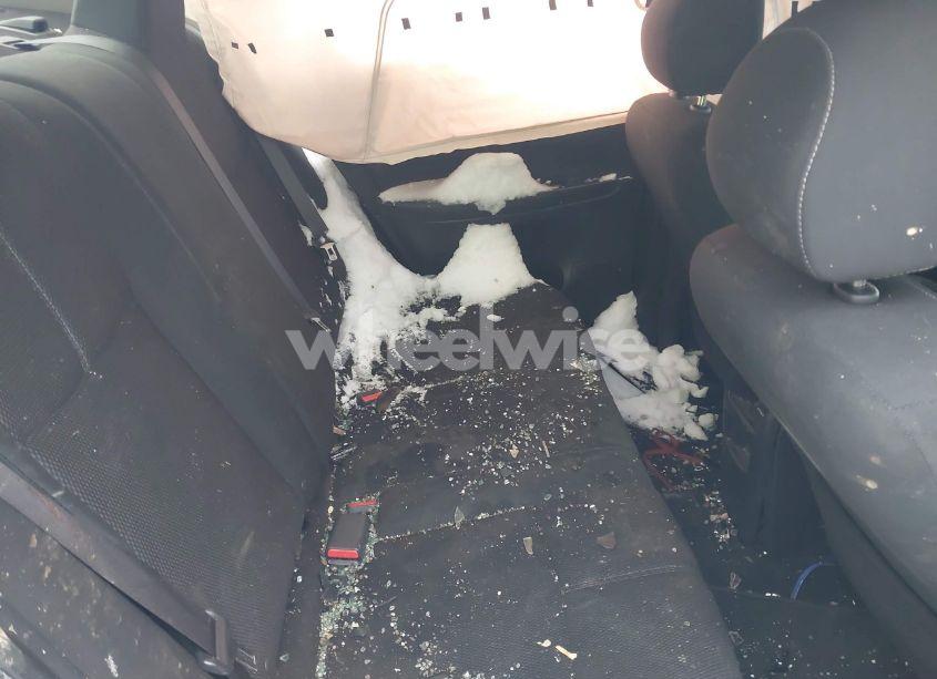 Photo 8 of 2018 Nissan Sentra S (VIN 3N1AB7AP5JY248774)