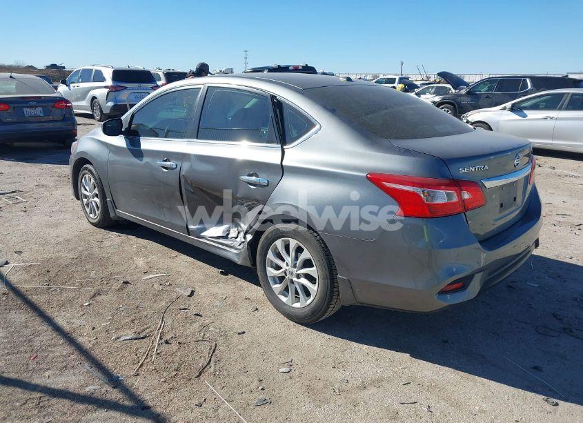Photo 3 of 2018 Nissan Sentra SV (VIN 3N1AB7AP5JY258625)