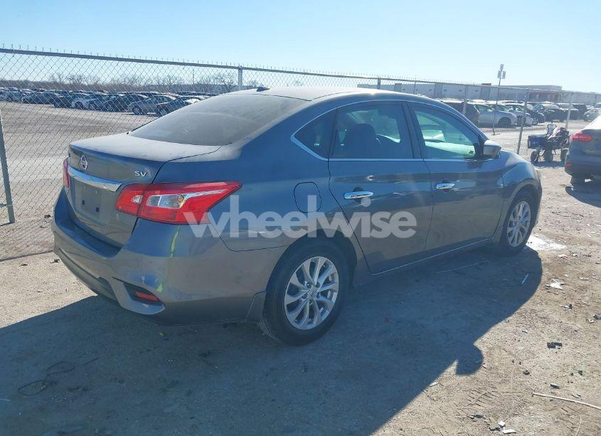 Photo 4 of 2018 Nissan Sentra SV (VIN 3N1AB7AP5JY258625)