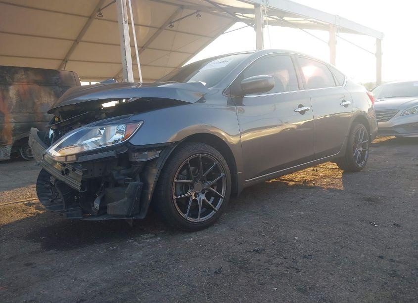 Photo 2 of 2018 Nissan Sentra SV (VIN 3N1AB7AP5JY260133)