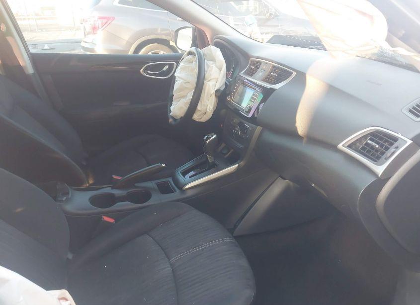 Photo 5 of 2018 Nissan Sentra SV (VIN 3N1AB7AP5JY260133)