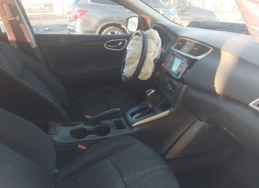 Photo 8 of 2018 Nissan Sentra SV (VIN 3N1AB7AP5JY260133)