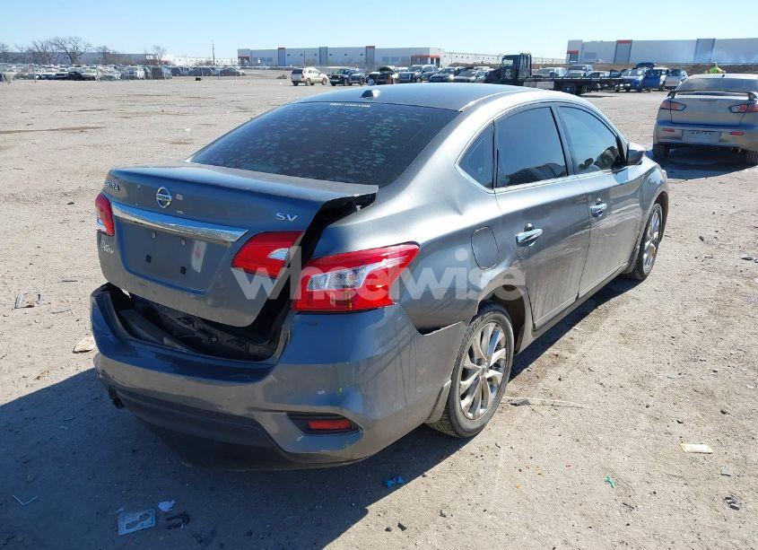 Photo 4 of 2018 Nissan Sentra SV (VIN 3N1AB7AP5JY261153)