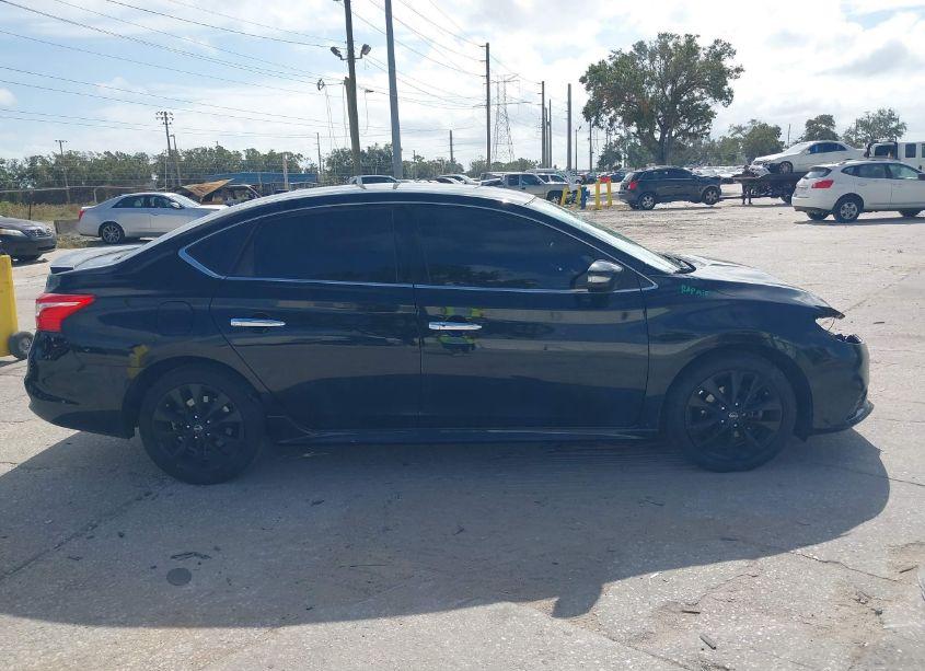 Photo 13 of 2018 Nissan Sentra SR (VIN 3N1AB7AP5JY265896)