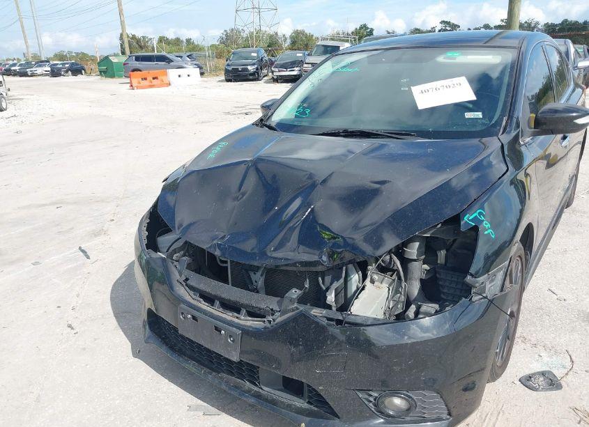 Photo 6 of 2018 Nissan Sentra SR (VIN 3N1AB7AP5JY265896)