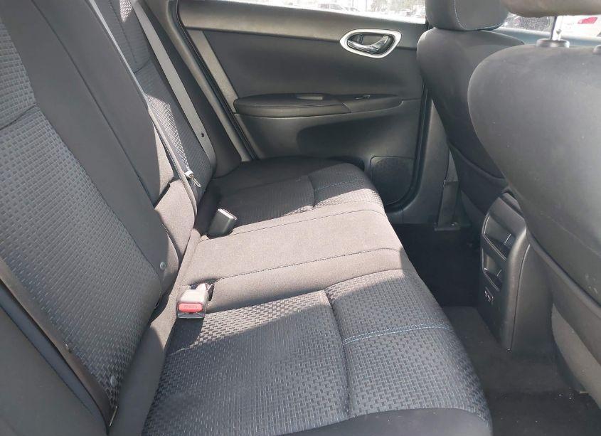 Photo 8 of 2018 Nissan Sentra SR (VIN 3N1AB7AP5JY265896)