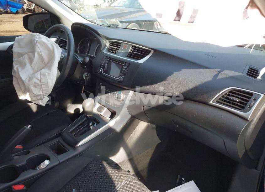 Photo 5 of 2018 Nissan Sentra S (VIN 3N1AB7AP5JY273707)