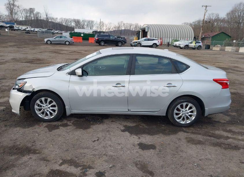 Photo 14 of 2018 Nissan Sentra SV (VIN 3N1AB7AP5JY275909)