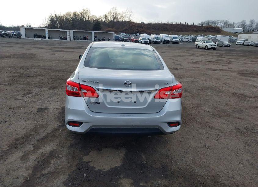 Photo 16 of 2018 Nissan Sentra SV (VIN 3N1AB7AP5JY275909)