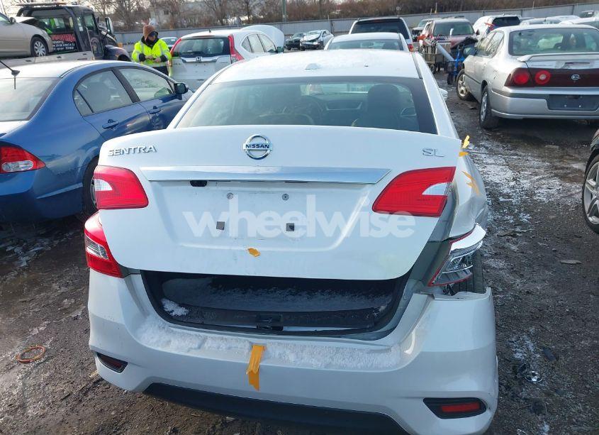 Photo 16 of 2018 Nissan Sentra SL (VIN 3N1AB7AP5JY282343)