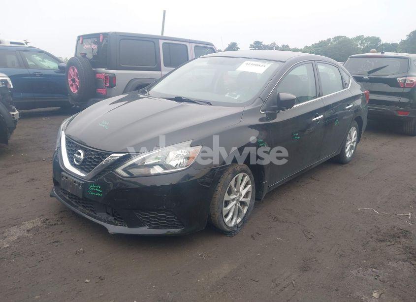 Photo 2 of 2018 Nissan Sentra SV (VIN 3N1AB7AP5JY290068)