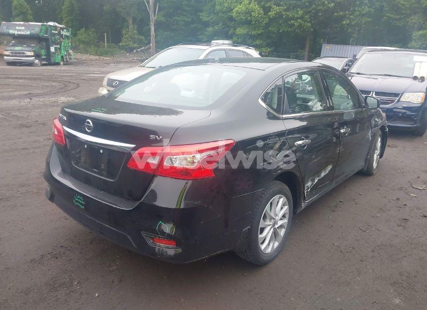 Photo 4 of 2018 Nissan Sentra SV (VIN 3N1AB7AP5JY290068)