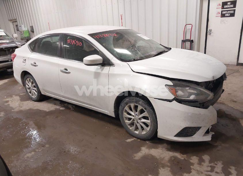 2018 Nissan Sentra SV (VIN 3N1AB7AP5JY292211) main photo