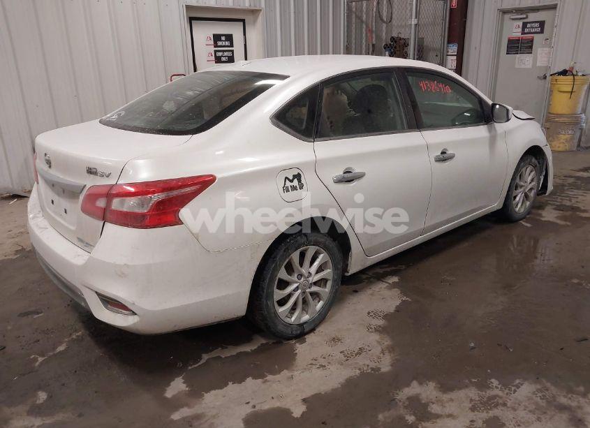 Photo 4 of 2018 Nissan Sentra SV (VIN 3N1AB7AP5JY292211)