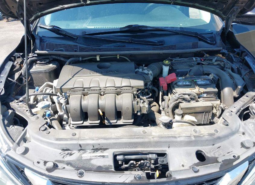 Photo 10 of 2018 Nissan Sentra S (VIN 3N1AB7AP5JY295657)