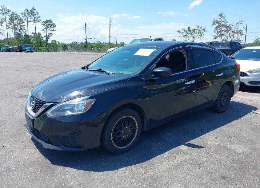 Photo 2 of 2018 Nissan Sentra S (VIN 3N1AB7AP5JY295657)