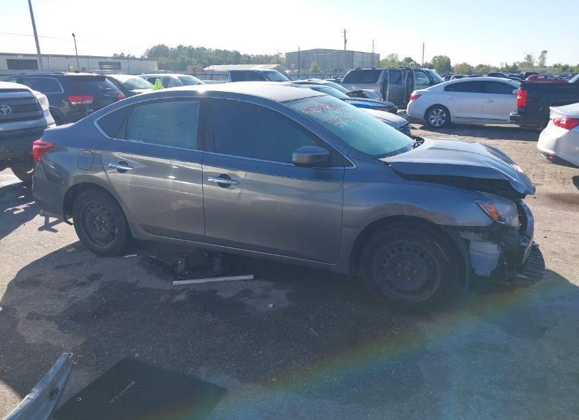 Photo 13 of 2018 Nissan Sentra S (VIN 3N1AB7AP5JY297859)