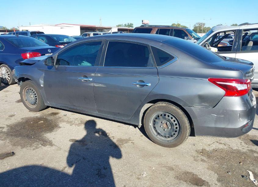 Photo 14 of 2018 Nissan Sentra S (VIN 3N1AB7AP5JY297859)