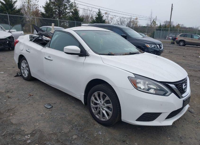 2018 Nissan Sentra SV (VIN 3N1AB7AP5JY299904) main photo