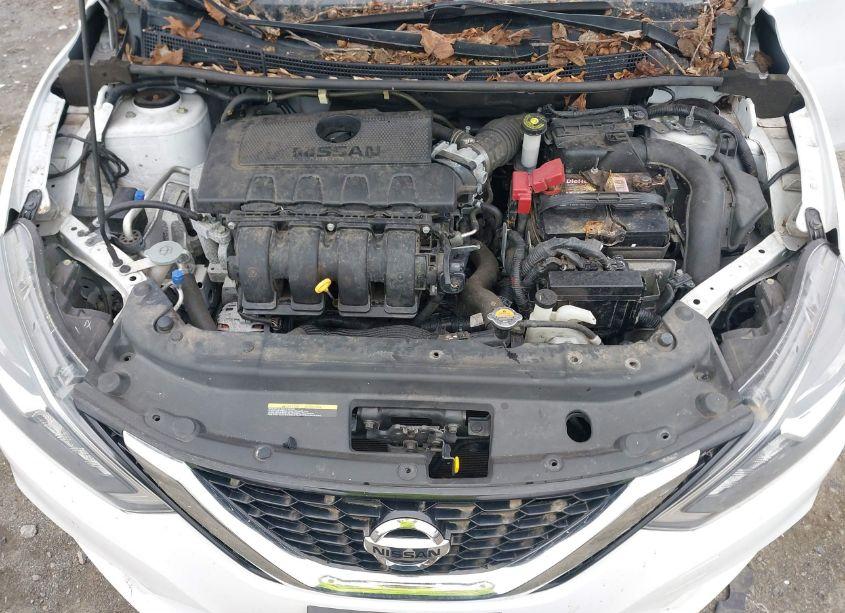 Photo 10 of 2018 Nissan Sentra SV (VIN 3N1AB7AP5JY299904)