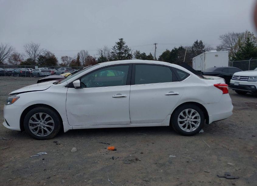 Photo 14 of 2018 Nissan Sentra SV (VIN 3N1AB7AP5JY299904)