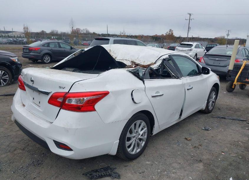 Photo 4 of 2018 Nissan Sentra SV (VIN 3N1AB7AP5JY299904)