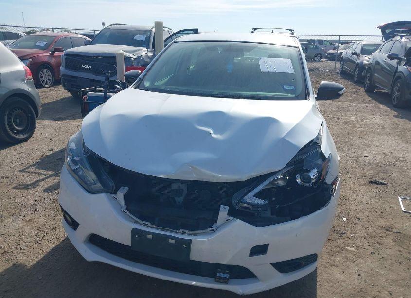 Photo 13 of 2018 Nissan Sentra SR (VIN 3N1AB7AP5JY314840)