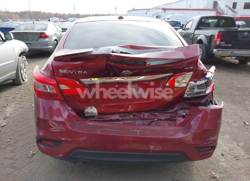 Photo 16 of 2018 Nissan Sentra SR (VIN 3N1AB7AP5JY315292)