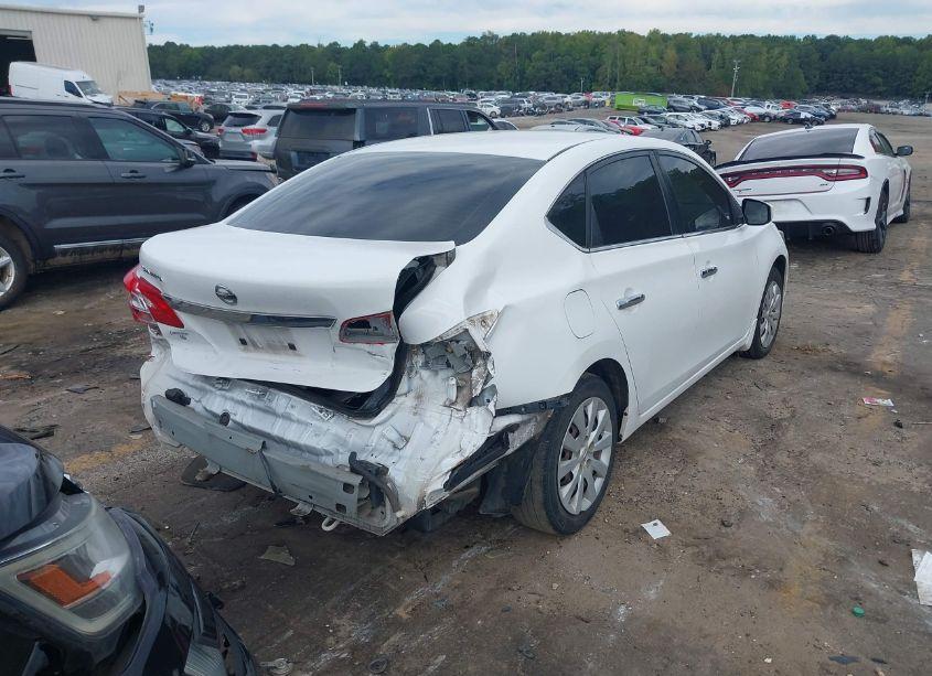 Photo 4 of 2018 Nissan Sentra S (VIN 3N1AB7AP5JY315597)